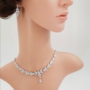 Necklace and earrings set